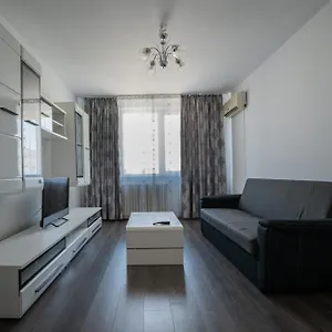 Apartament M & S, Bucureşti